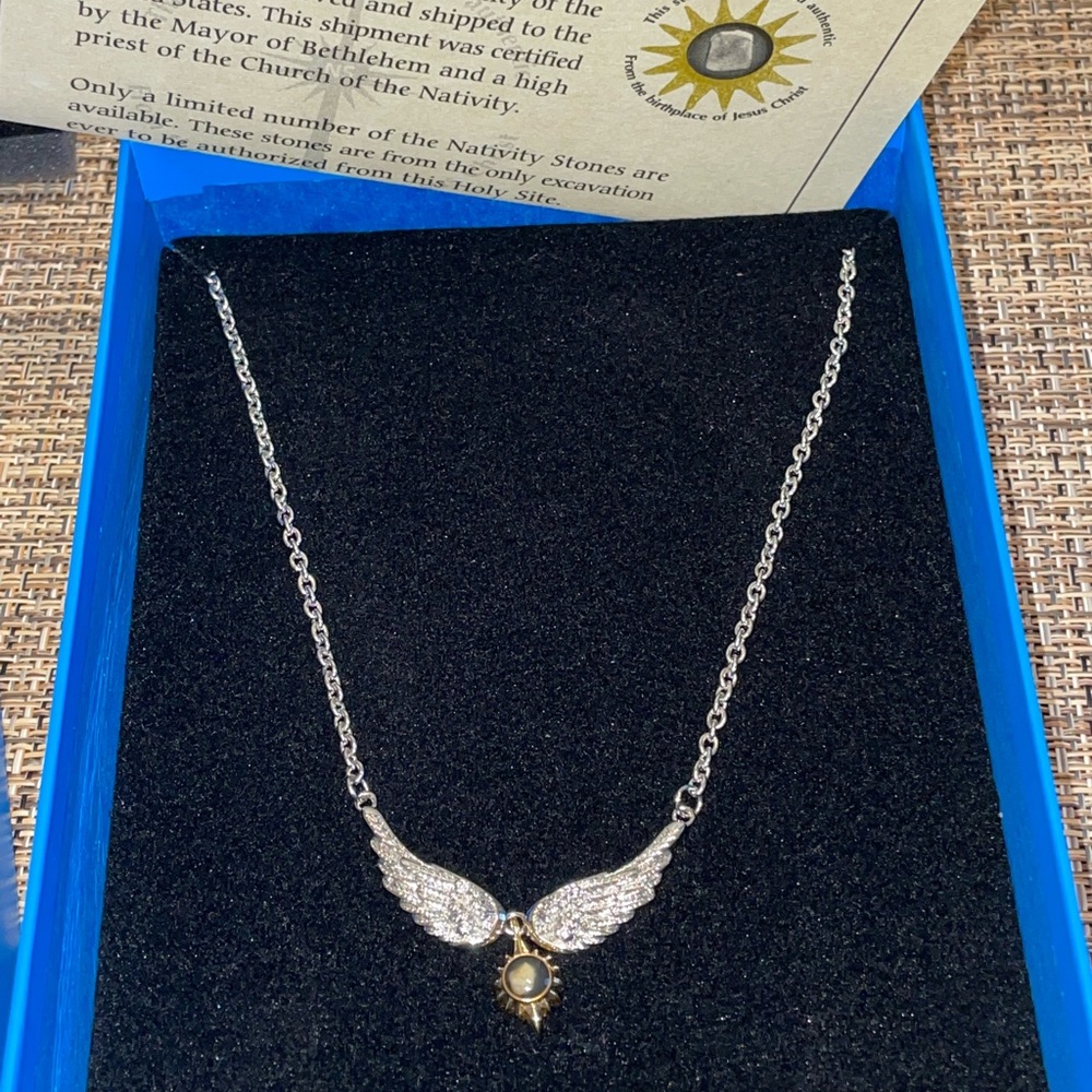Michael Anthony sterling silver 18in nativity stone necklace